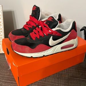 Wmns Air Max Correlate 'Black University Red'